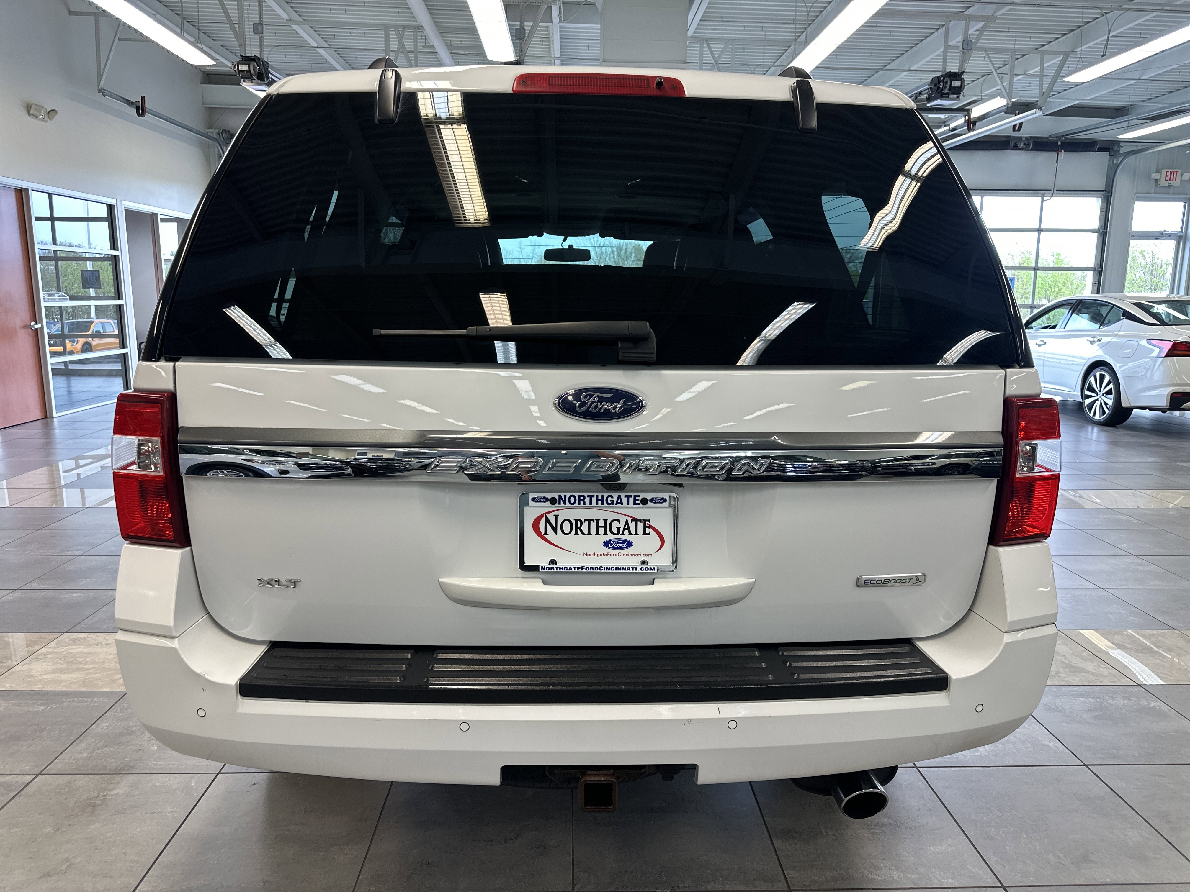 Used 2016 Ford Expedition XLT w/ Equipment Group 202A image 16