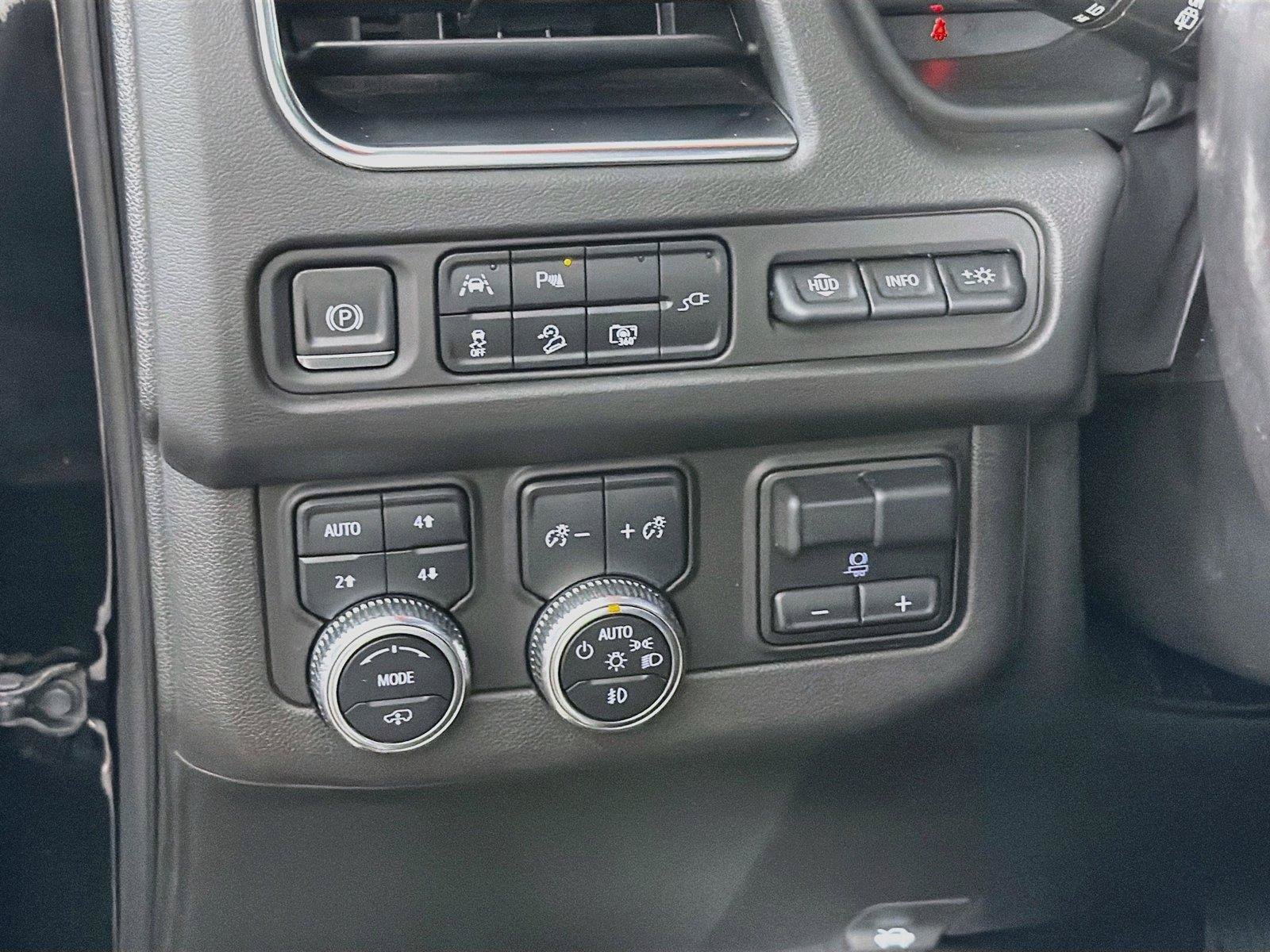 Used 2022 GMC Yukon XL AT4 AWD/4WD image 17