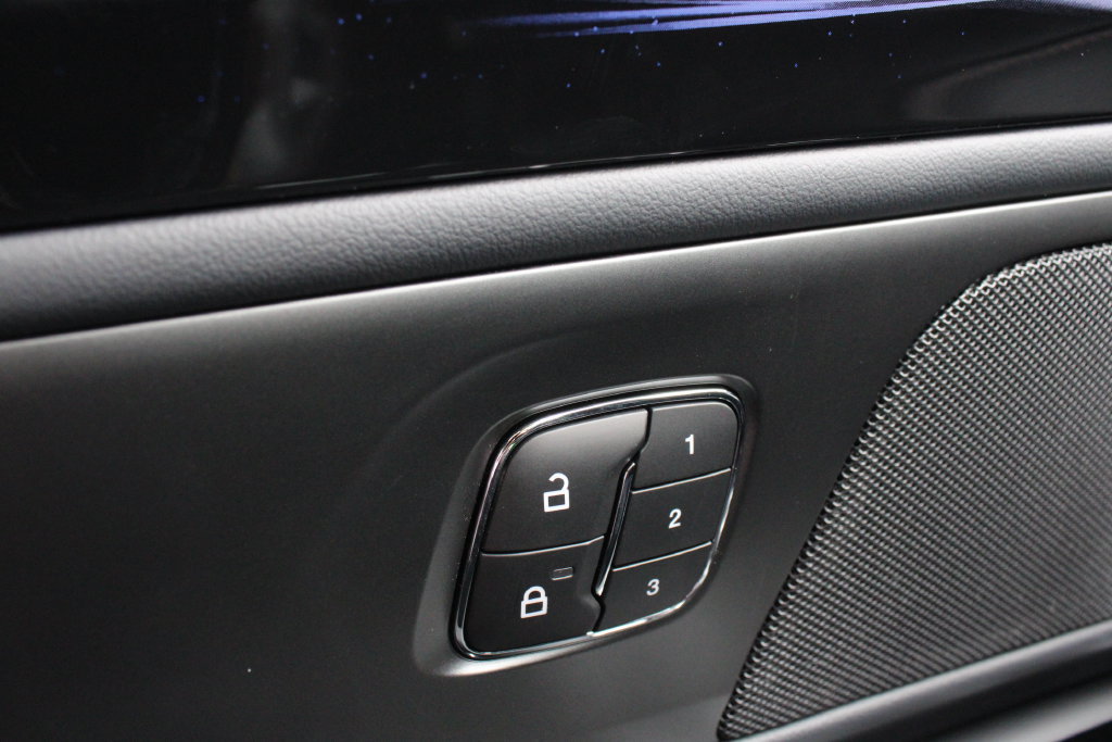 New 2026 Lincoln Nautilus Premier w/ Equipment Group 102A AWD/4WD image 4