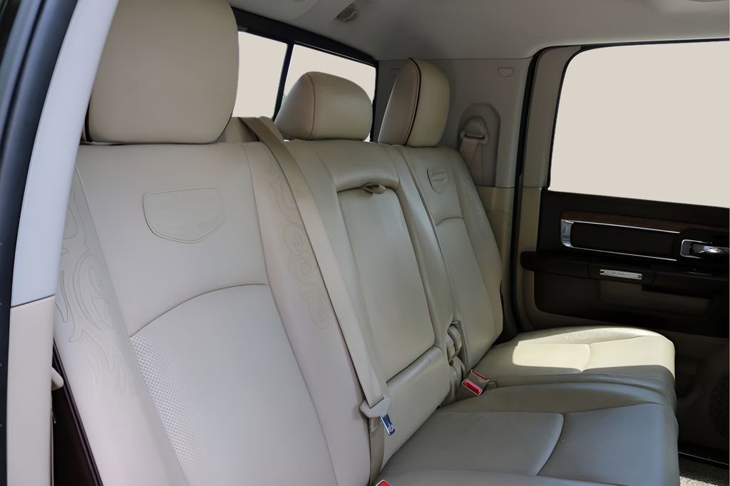 Used 2018 RAM 2500 Longhorn w/ Longhorn Southfork Package AWD/4WD image 18