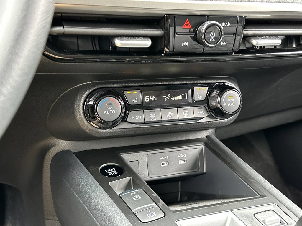 New 2026 Nissan Kicks SV w/ SV Premium Package AWD/4WD image 14