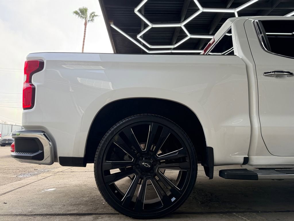 Used 2023 Chevrolet Silverado 1500 LTZ RWD image 31
