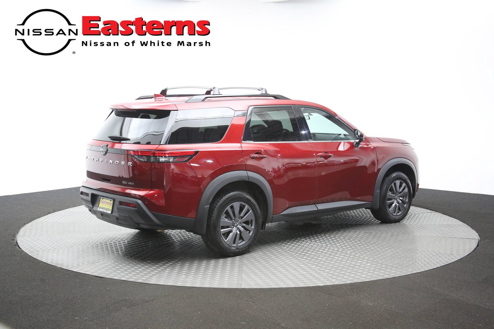 Used 2023 Nissan Pathfinder SV AWD/4WD image 39
