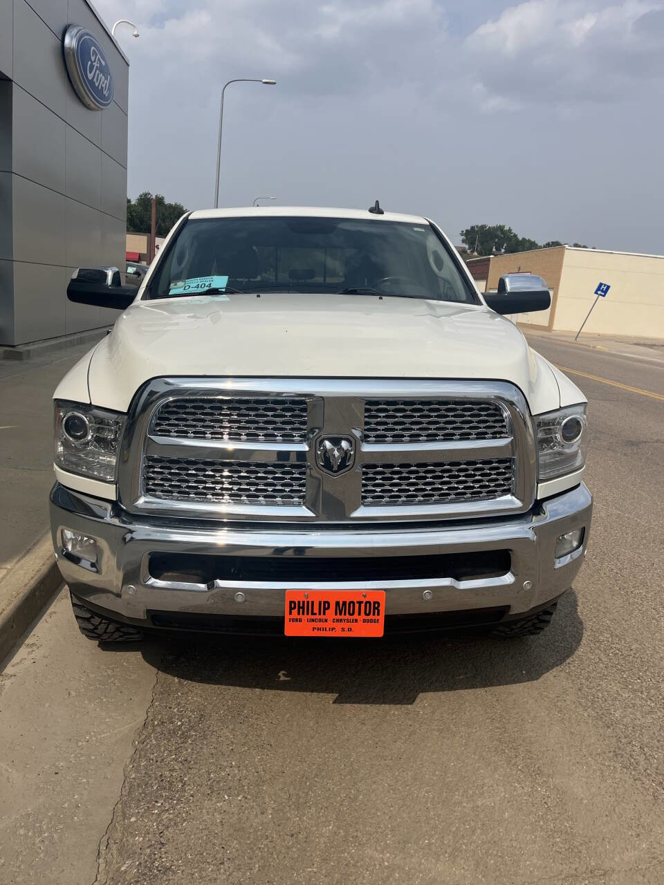 Used 2016 RAM 2500 Laramie image 3