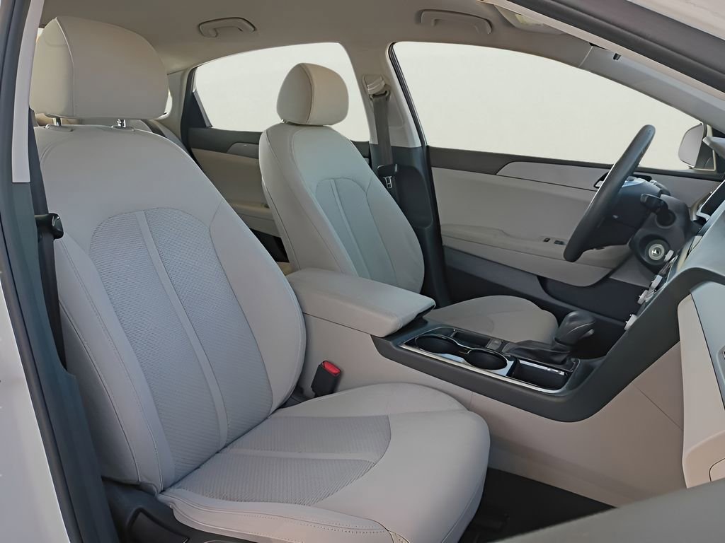 Used 2019 Hyundai Sonata SE image 3