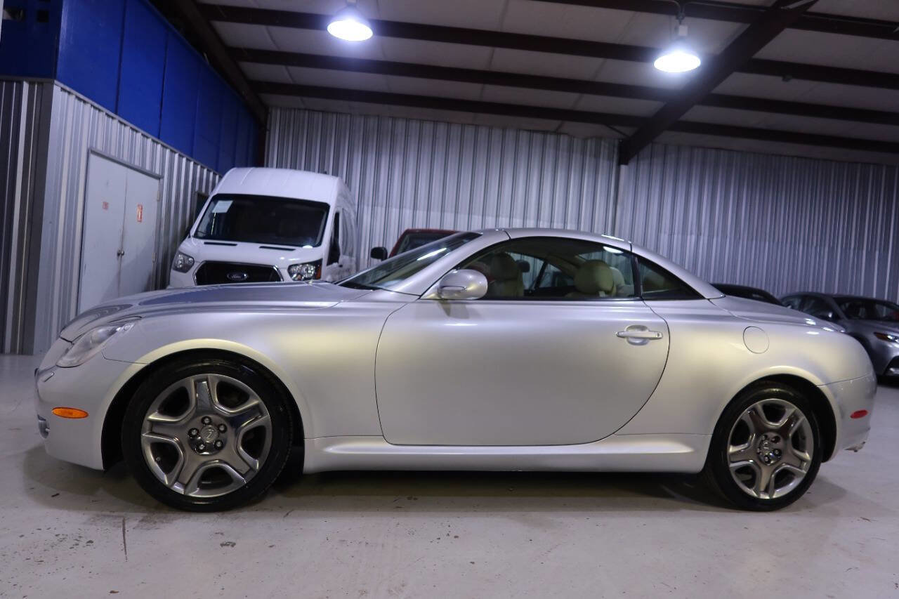 Used 2008 Lexus SC 430 Convertible image 39