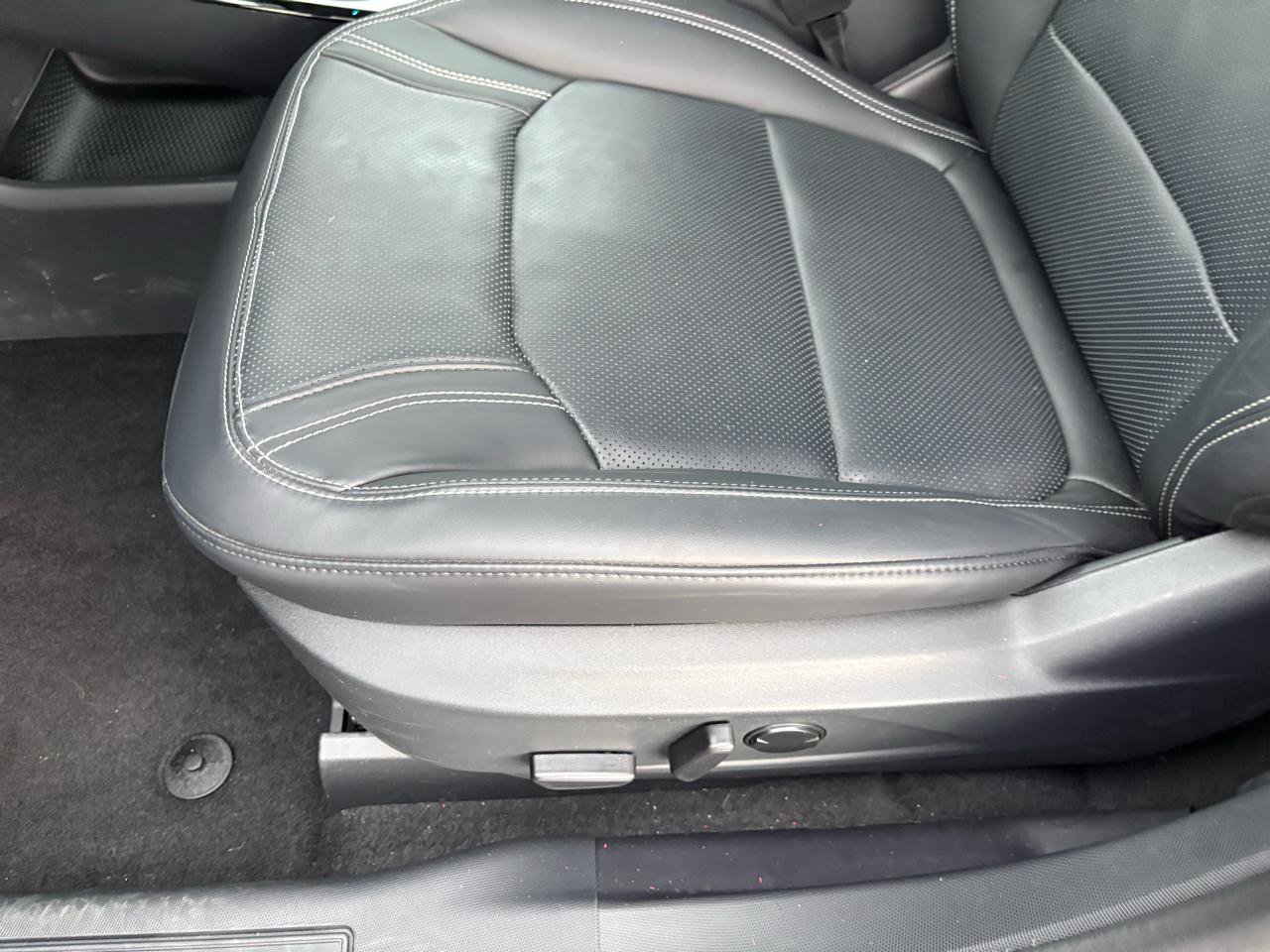 Used 2025 Ford Mustang Mach-E Premium image 18