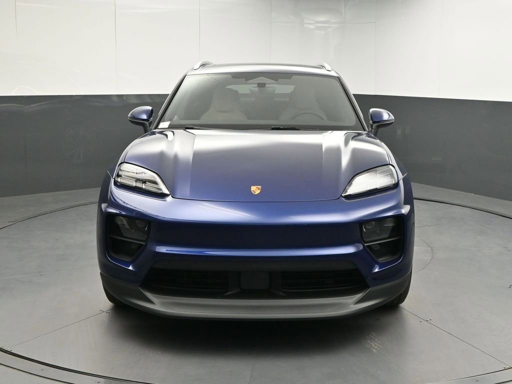 New 2025 Porsche Macan Electric RWD image 29