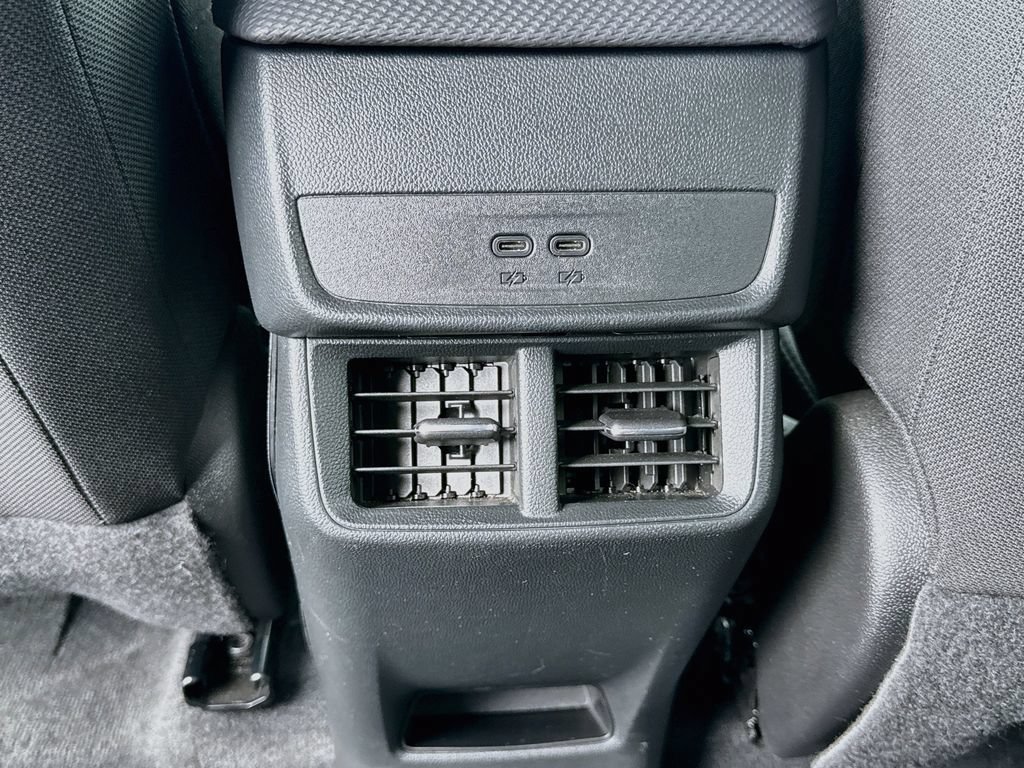 Used 2025 Chevrolet Equinox LT AWD/4WD image 25