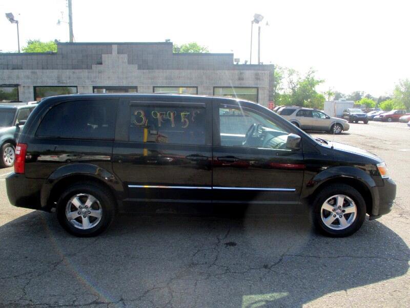 Used 2008 Dodge Grand Caravan SXT w/ Family Value Group image 2