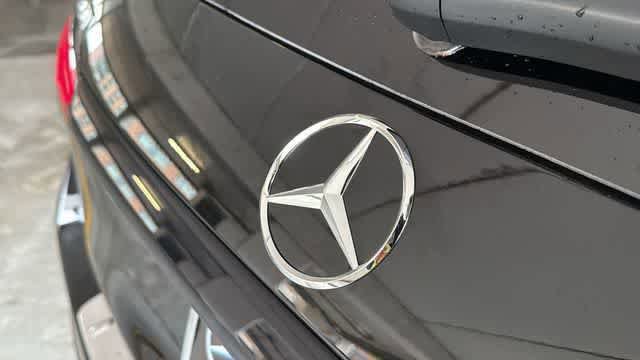 Used 2025 Mercedes-Benz GLC 300 4MATIC image 8