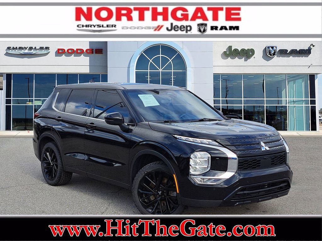 Used 2024 Mitsubishi Outlander SE