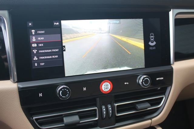 Certified 2025 Porsche Macan image 22