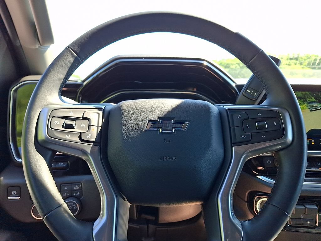 Used 2025 Chevrolet Silverado 2500 LTZ w/ Trail Boss Package AWD/4WD image 20