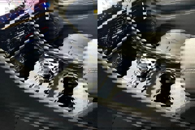 New 2025 Jeep Grand Cherokee L Limited w/ Black Appearance Package image 9