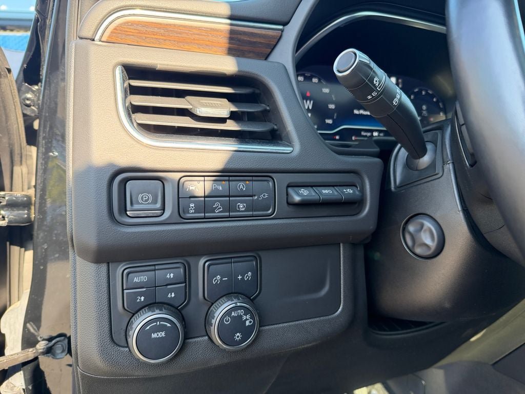 Used 2022 Chevrolet Tahoe High Country AWD/4WD image 19