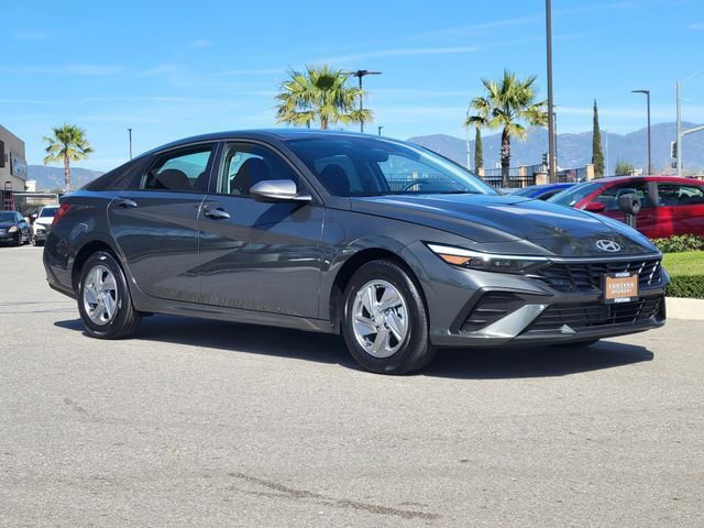 New 2026 Hyundai Elantra SE image 25