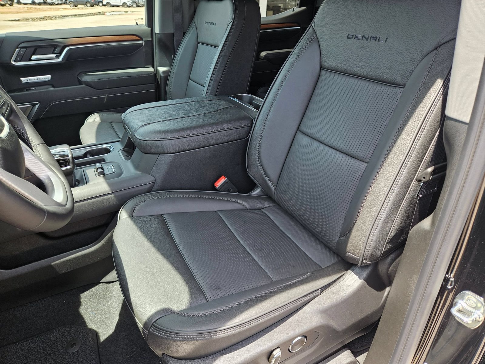 New 2026 GMC Sierra 1500 Denali AWD/4WD image 22