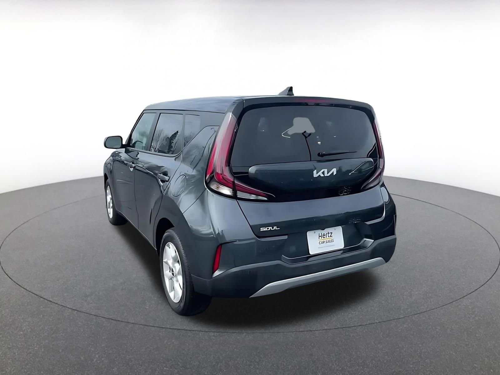 Used 2025 Kia Soul LX w/ LX Technology Package image 11