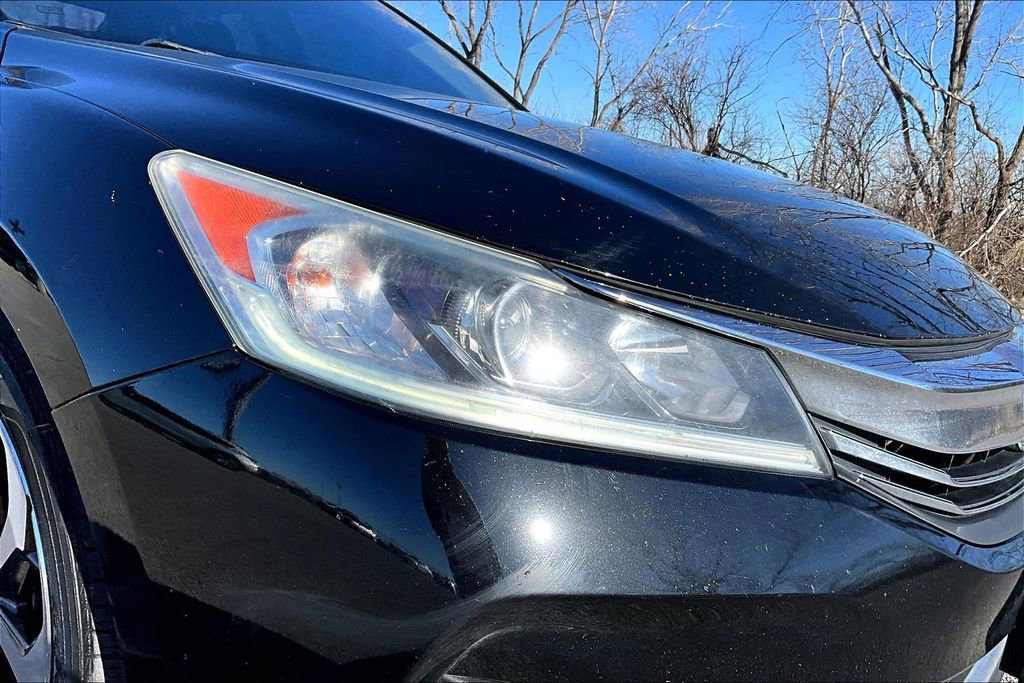 Used 2016 Honda Accord EX-L image 40