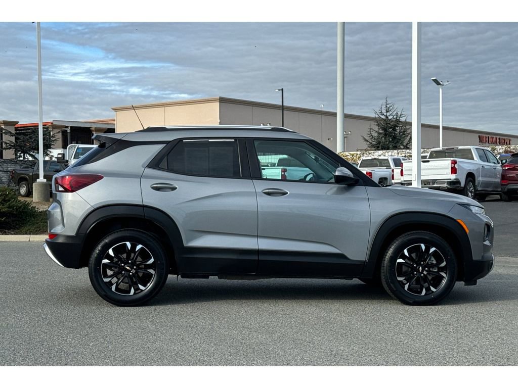 Used 2023 Chevrolet TrailBlazer LT image 3