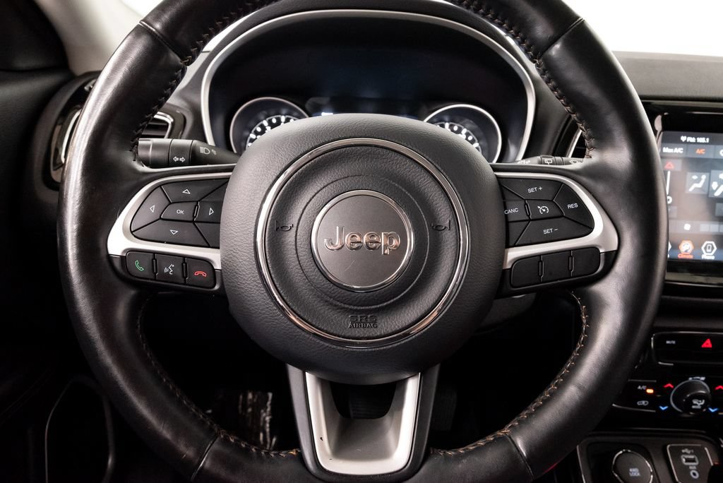 Used 2019 Jeep Compass Limited AWD/4WD image 11