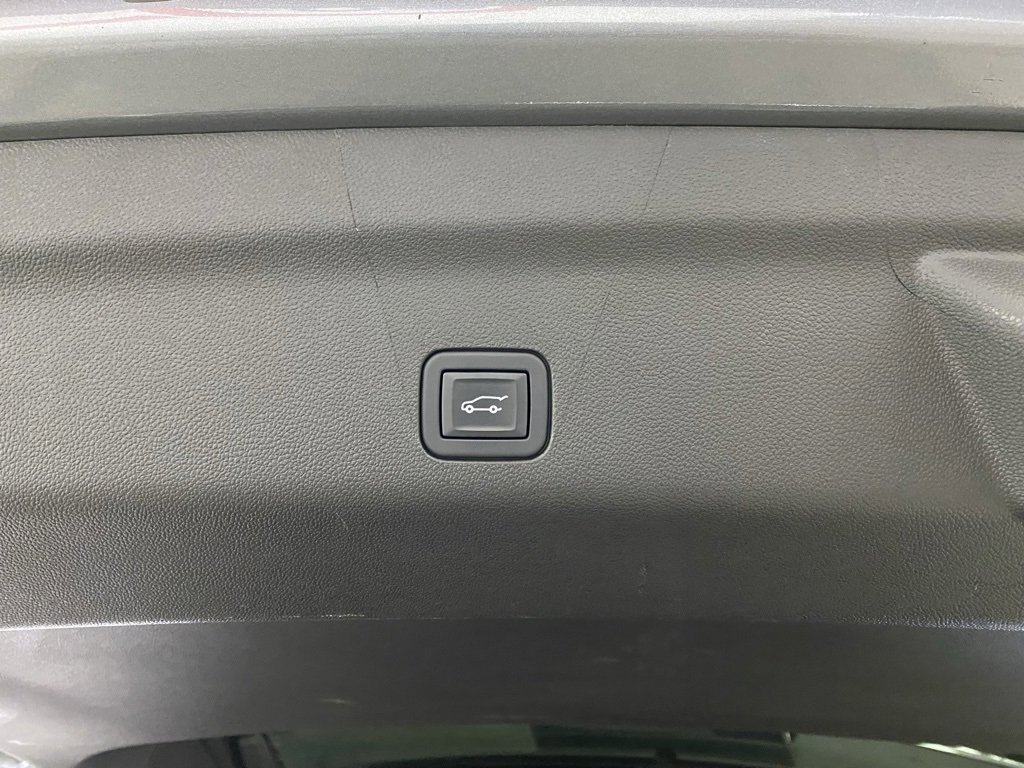 Used 2022 Chevrolet Tahoe High Country image 9