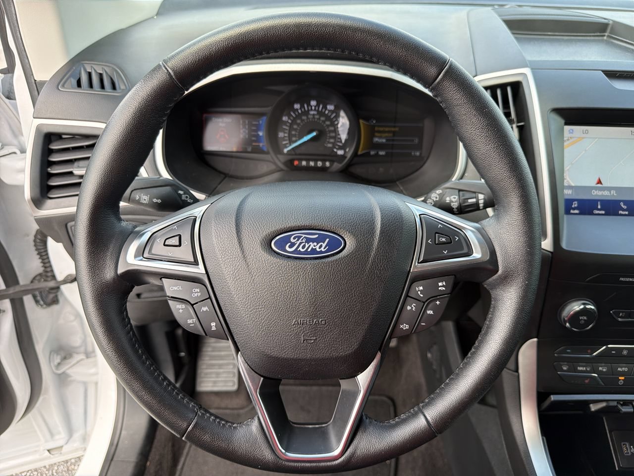 Used 2020 Ford Edge SEL w/ Cargo Accessory Package FWD image 29