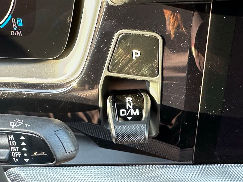 Used 2026 Porsche Cayenne E-Hybrid Coupe image 32