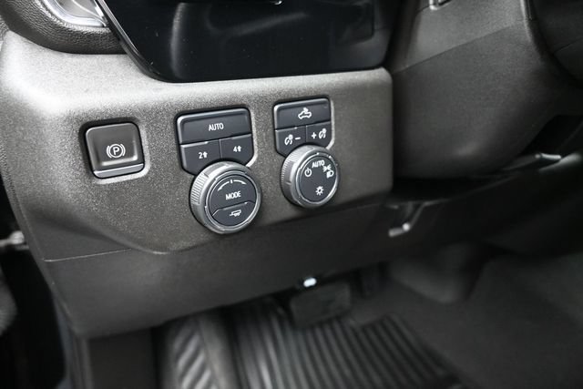 Used 2023 Chevrolet Silverado 1500 LT AWD/4WD image 13