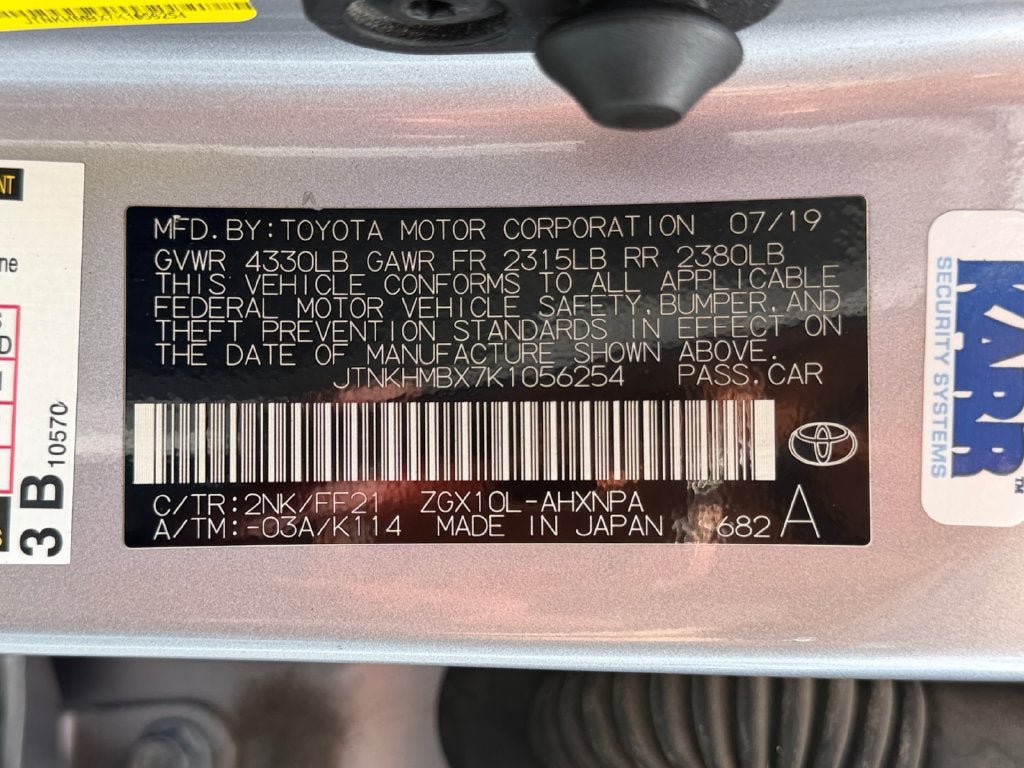 Used 2019 Toyota C-HR XLE FWD image 37