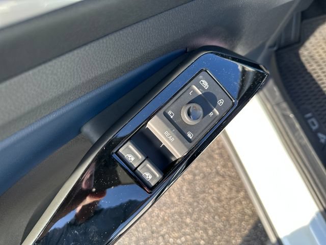 New 2026 Volkswagen ID.4 Pro S Plus AWD/4WD image 11