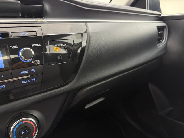 Used 2015 Toyota Corolla L FWD image 21