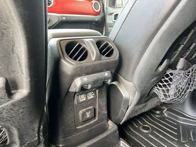 Used 2020 Jeep Wrangler Unlimited Rubicon AWD/4WD image 22