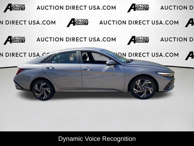 Used 2024 Hyundai Elantra SEL w/ Convenience Package FWD image 6