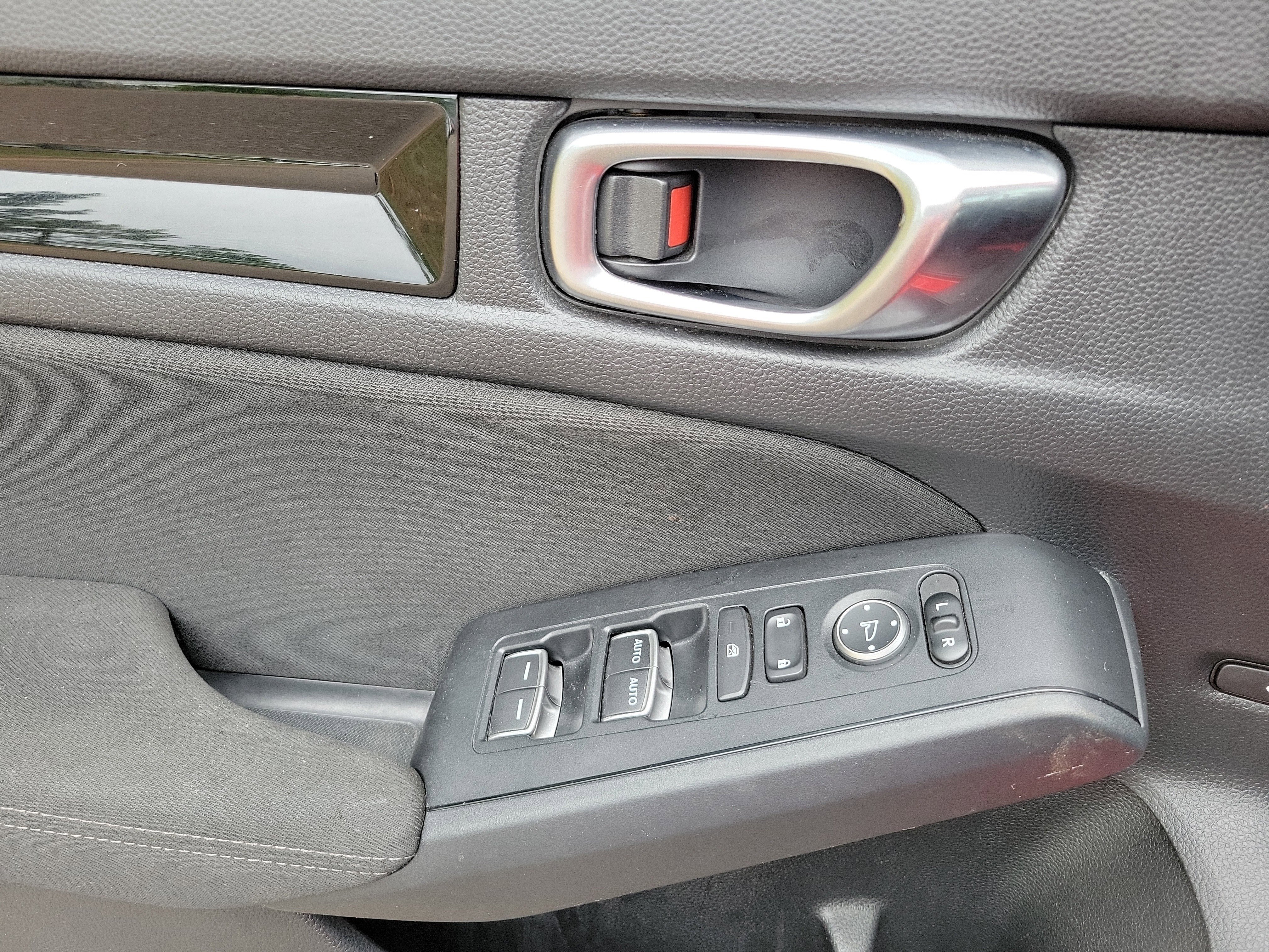 Used 2022 Honda Civic EX image 18