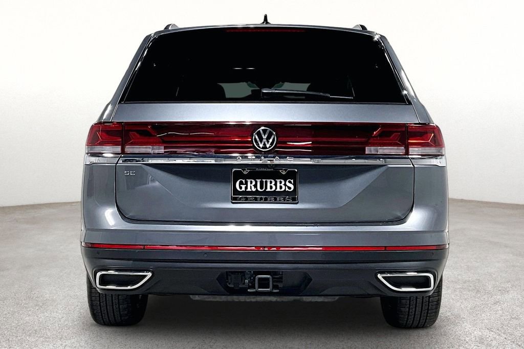 Used 2025 Volkswagen Atlas SE image 6