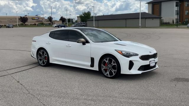 Used 2021 Kia Stinger GT1 AWD/4WD image 2
