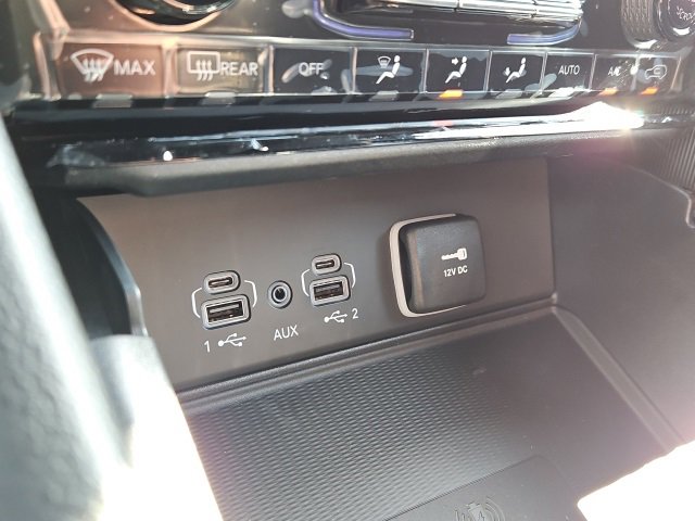 New 2025 Jeep Grand Cherokee Altitude image 40