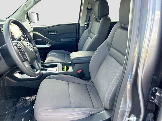 Certified 2023 Nissan Frontier SV w/ Tow Package RWD image 16
