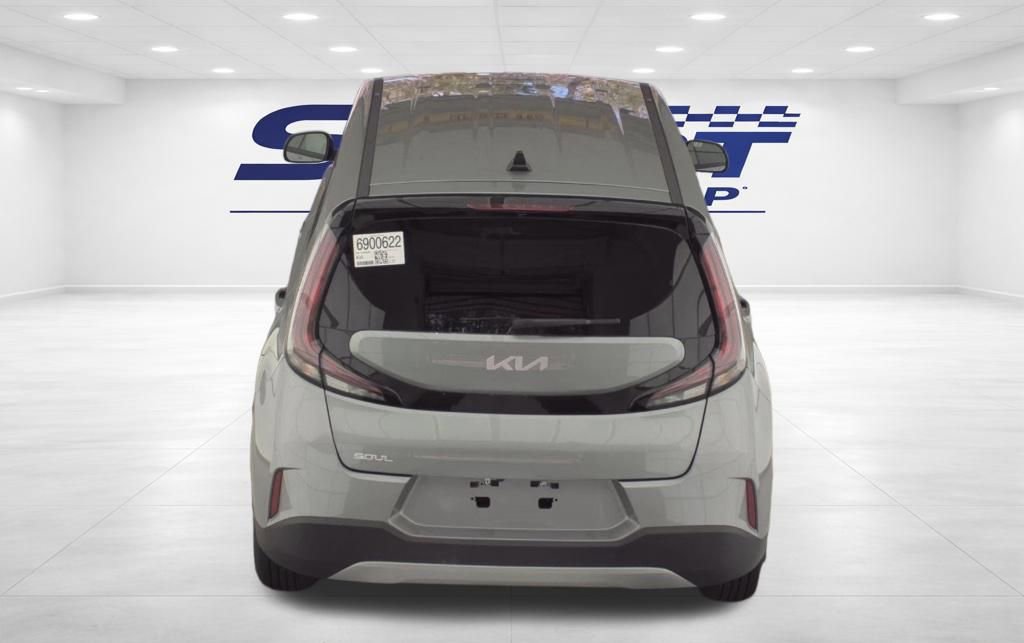 Used 2025 Kia Soul LX w/ LX Technology Package image 7