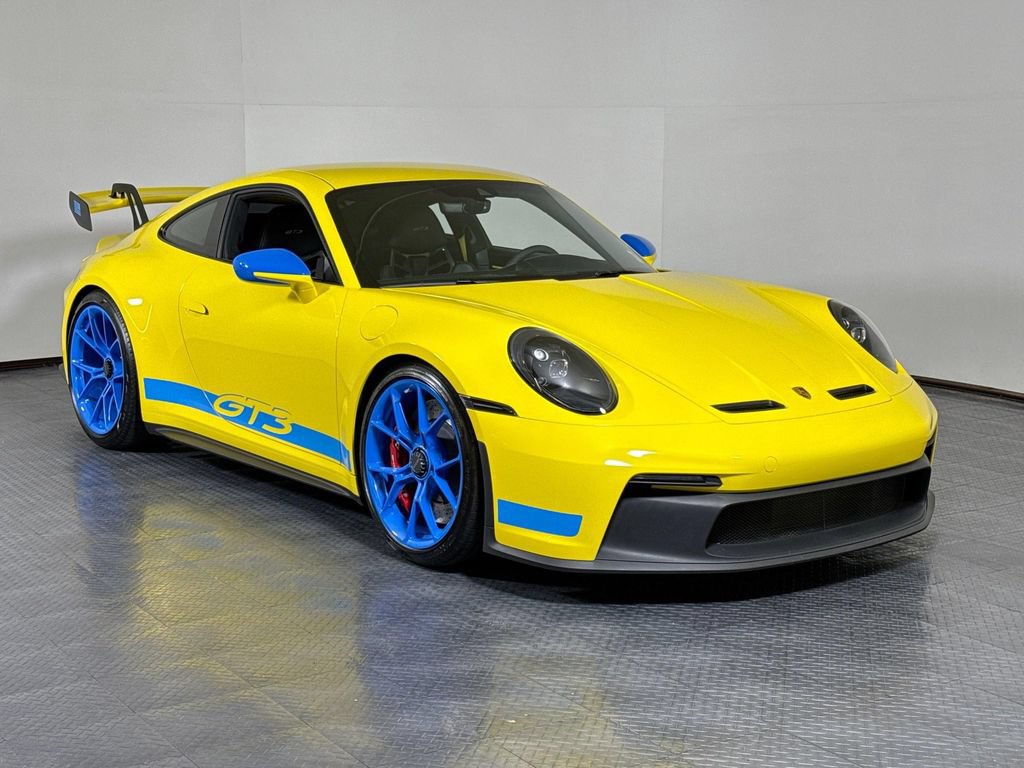 Used 2024 Porsche 911 GT3 RWD image 9