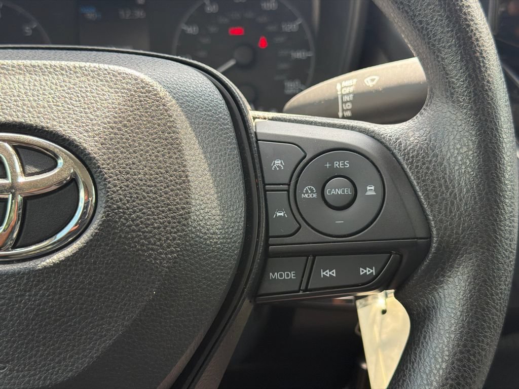 Used 2023 Toyota Corolla LE FWD image 30