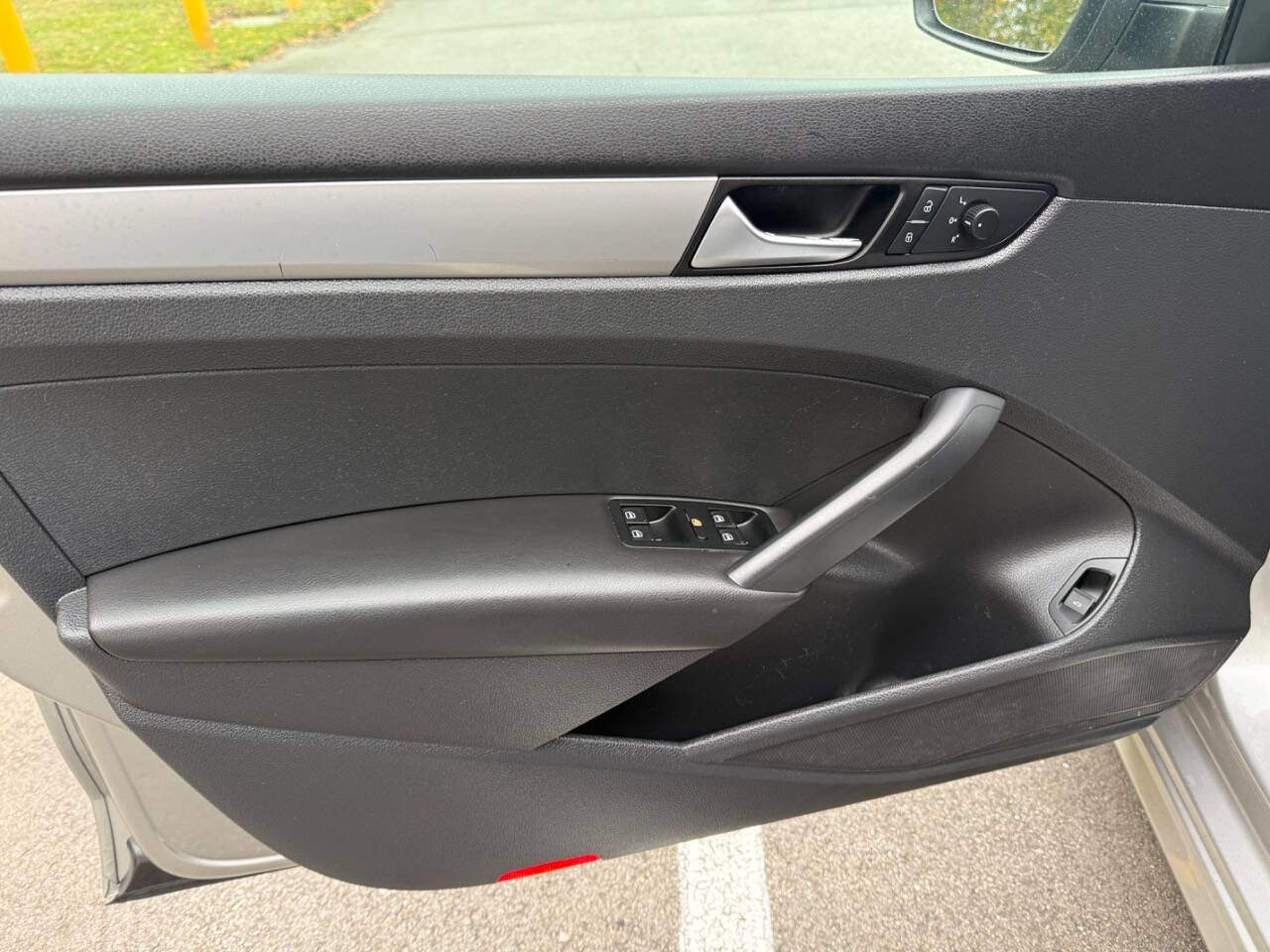 Used 2014 Volkswagen Passat 1.8T S image 13