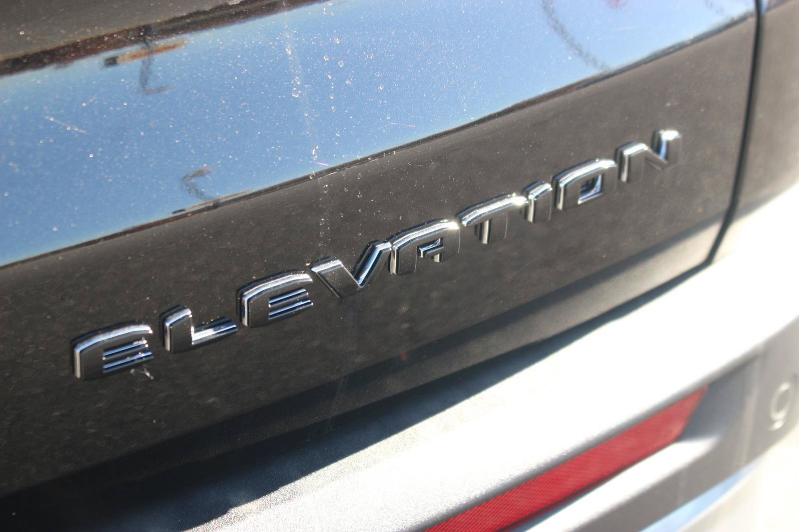 New 2025 GMC Acadia Elevation w/ Elevation Premium Package FWD image 10