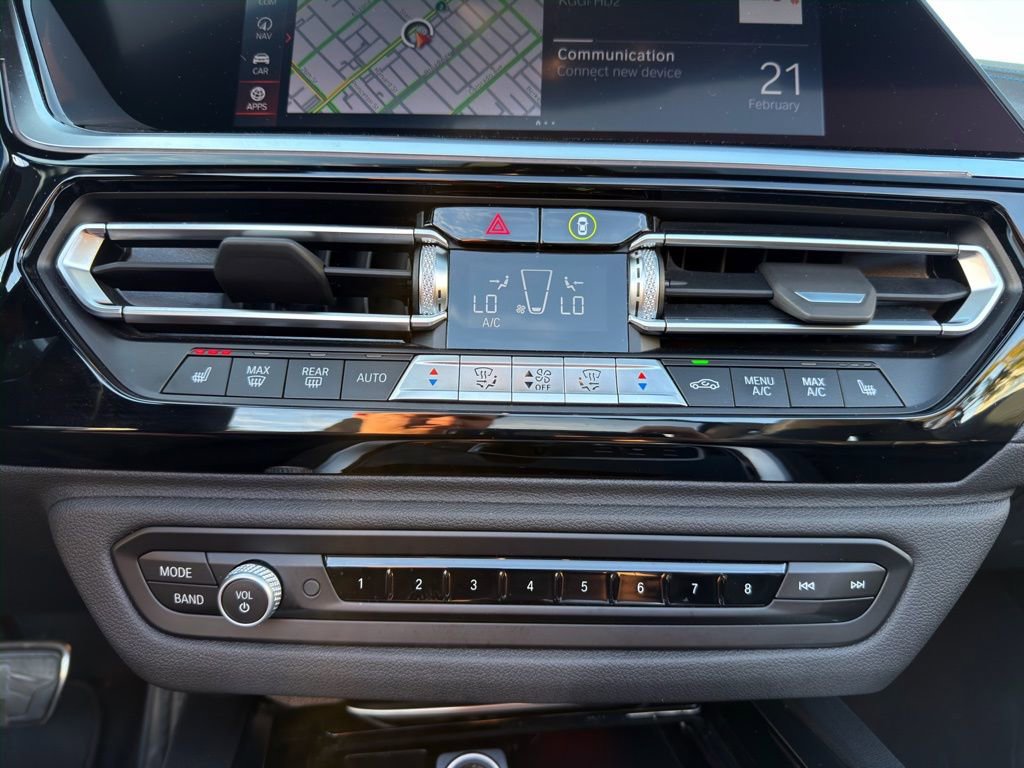 Used 2022 BMW Z4 M40i w/ Premium Package image 29