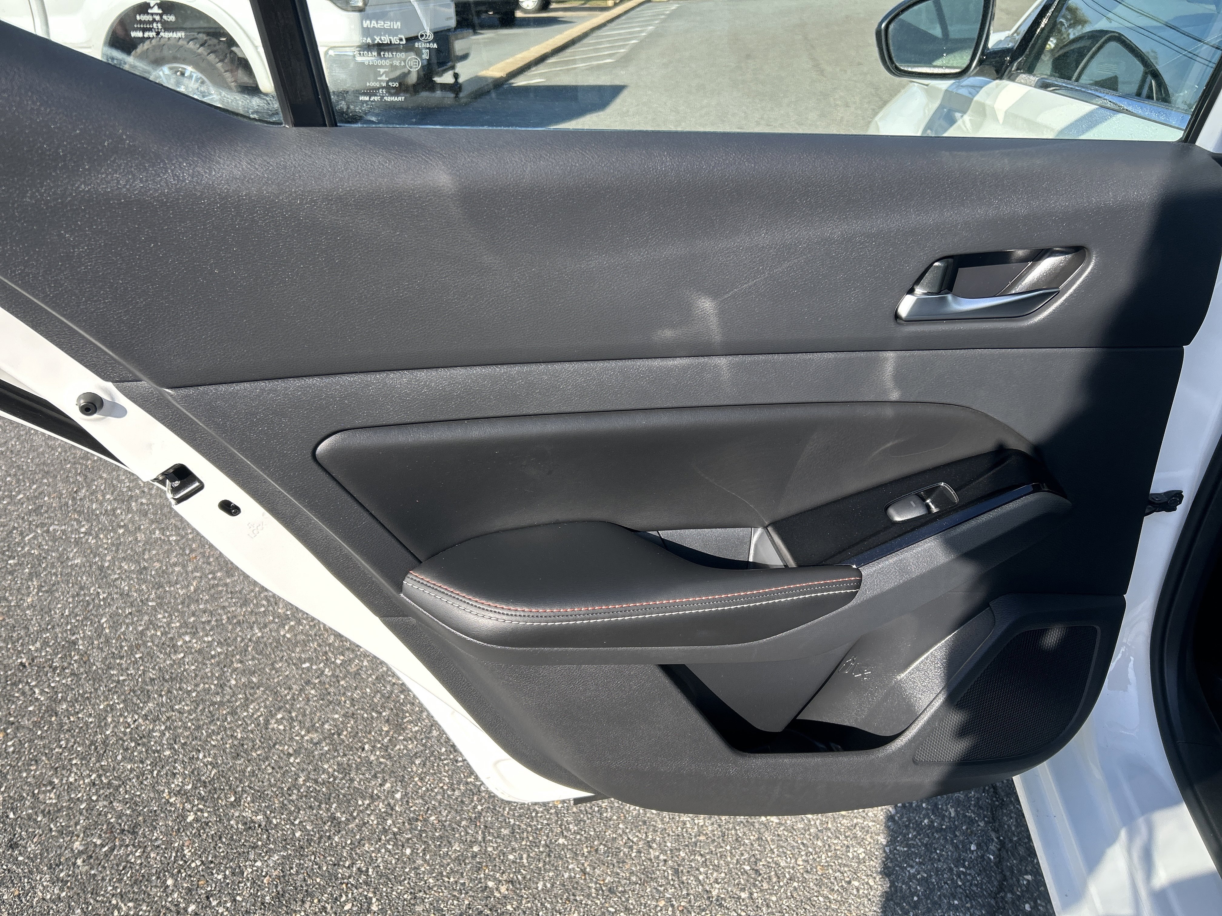 Used 2024 Nissan Altima 2.5 SR w/ SR Premium Package image 14