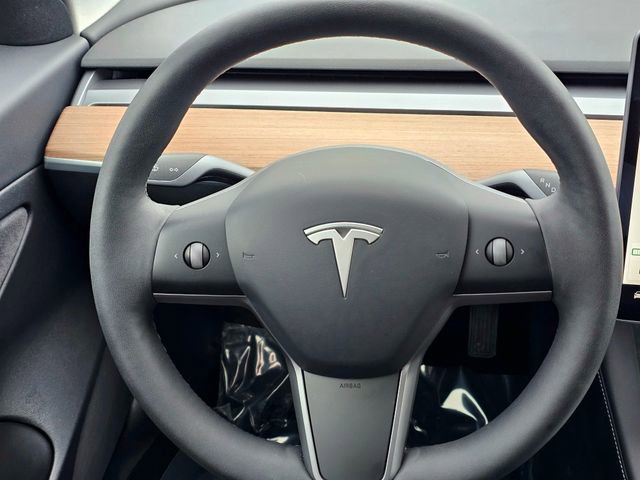 Used 2021 Tesla Model 3 Standard Range Plus image 32