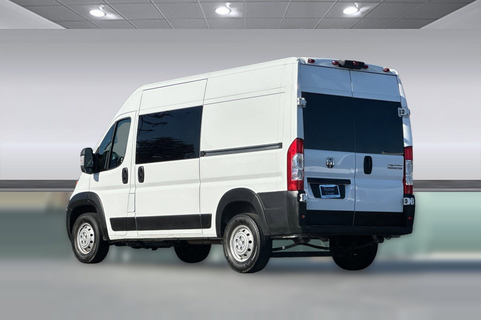 Used 2023 RAM ProMaster 2500 image 3