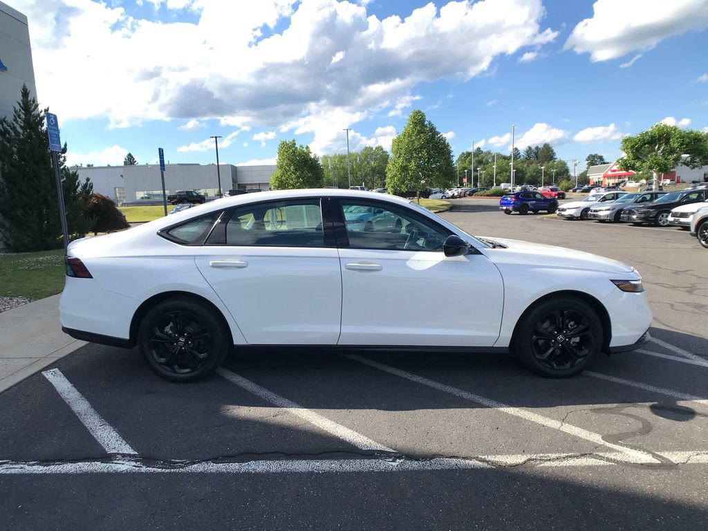 Certified 2025 Honda Accord SE image 14